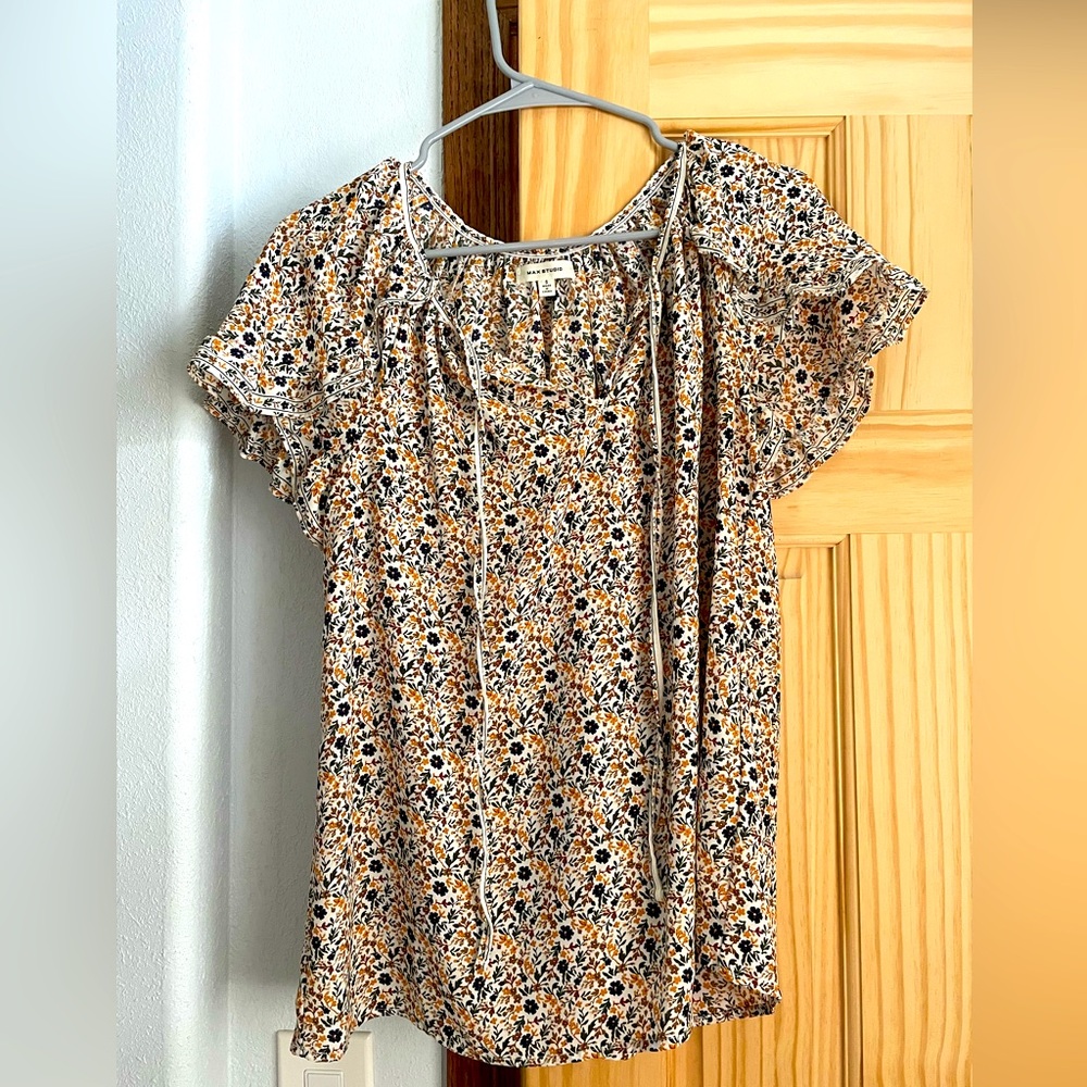 MAX studio blouse size S, floral